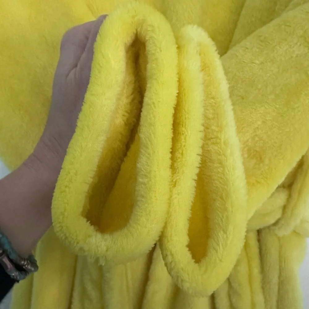H&M Pikachu Yellow Kids Robe - Picture 3 of 4